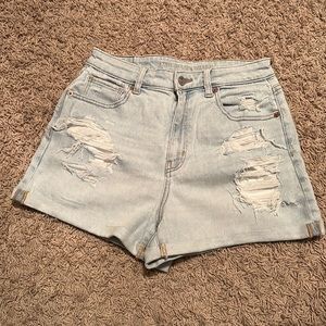 Size 8 American Eagle Mom Shorts